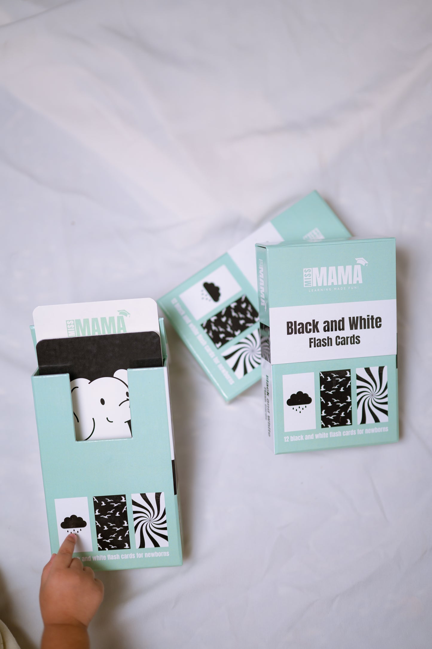 Black and White Flash Cards